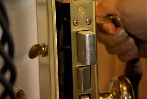 All Day Lock & Key Huntington Beach, CA 714-230-6279 - apartment-lock-change